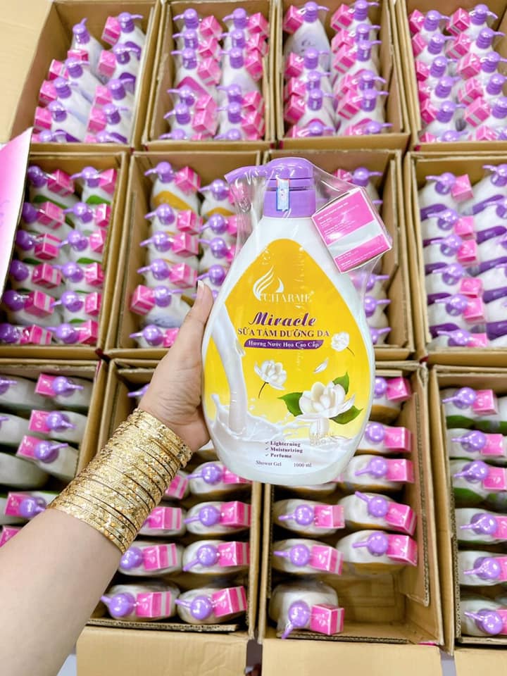 Sữa tắm nước hoa Charme Miracle 1000ml hương hoa nhài