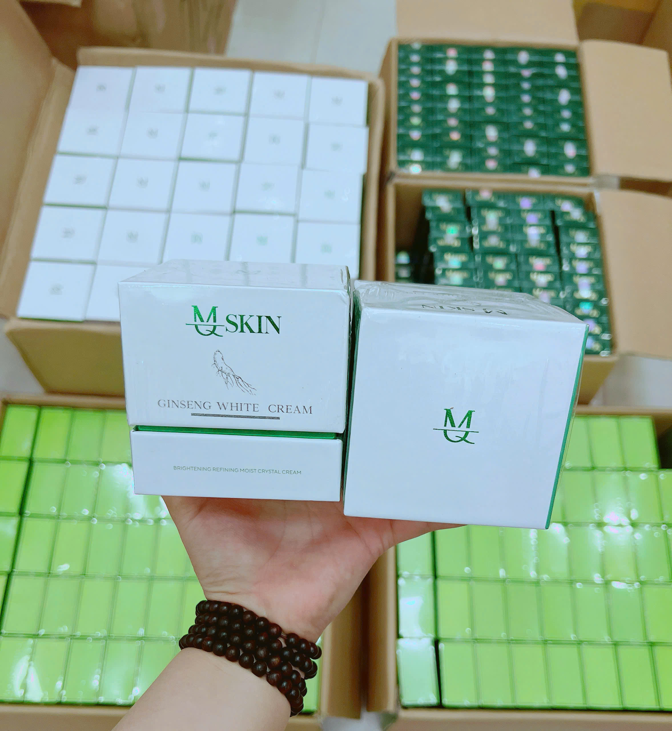 14505_z7212448080792-1023d7e9ee56267da588197f35a01c15_20251111150628-2.png Kem Face Nhân Sâm MQ Skin - 8936117150036