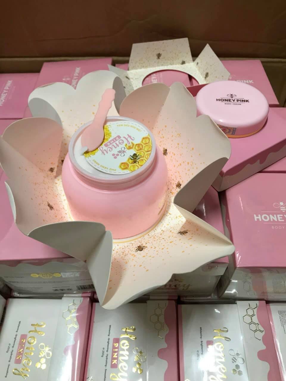 Kem body Honey Pink chính hãng - Sợi mật ong dát vàng 24k