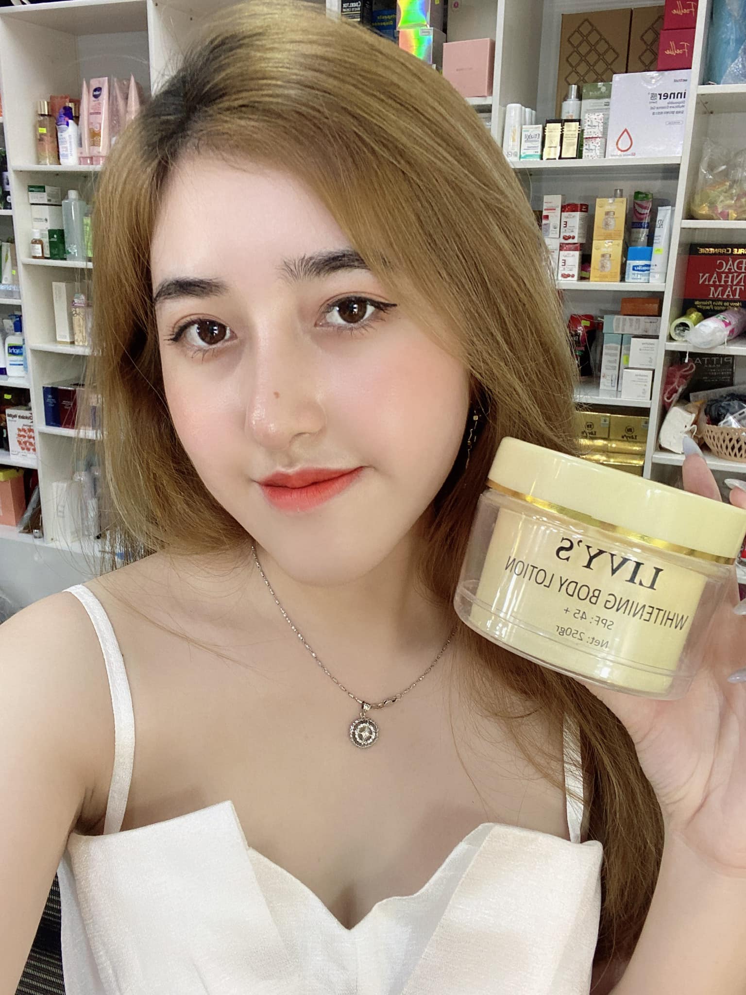 14610-14583-134112043-1588442084675974-291673613921194140-o-7.jpg Kem Body Livys Hộp Vàng Thái Lan - 8850094077776