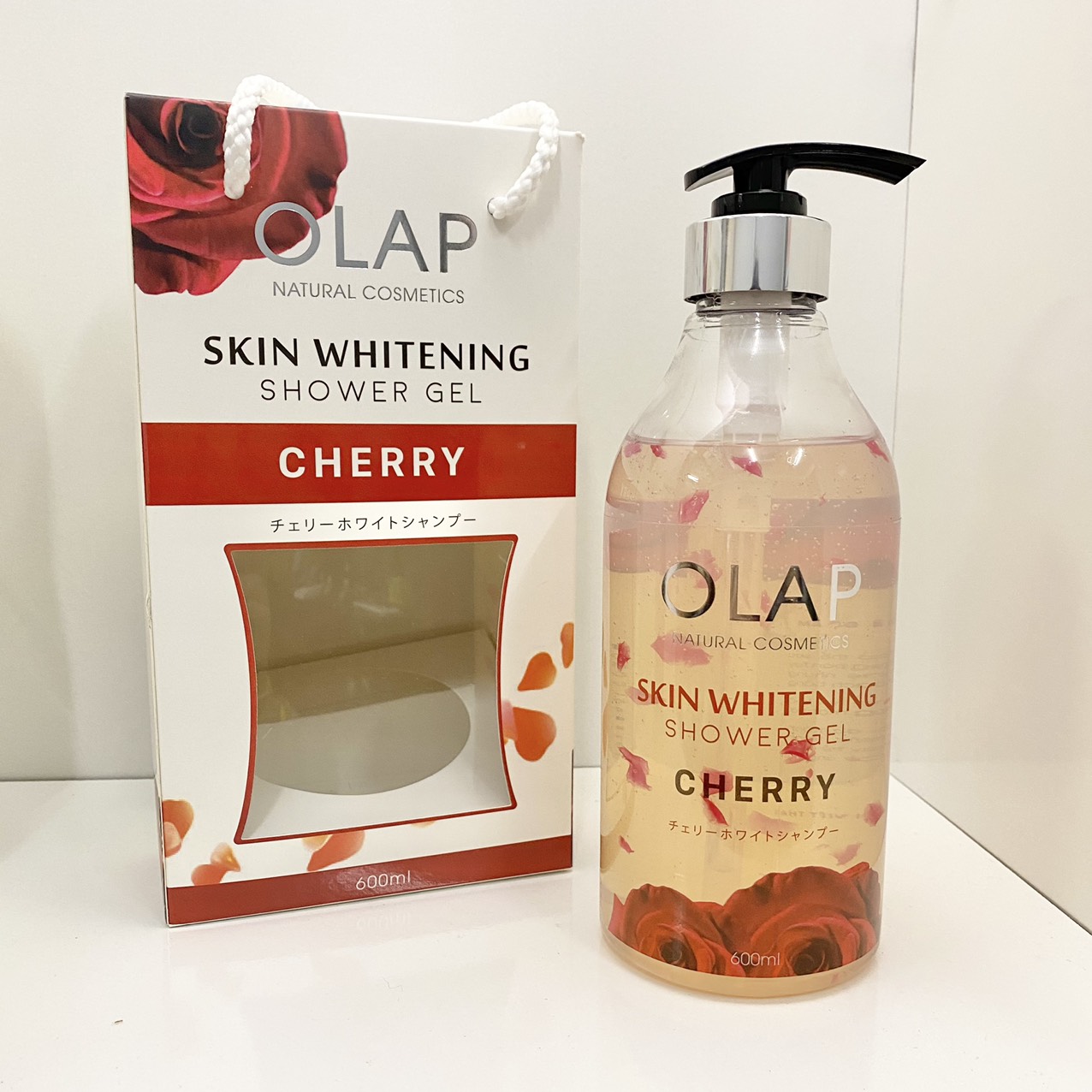 14804-1131546212-z2940044791892-ff24476eb349f5cb7f0965d7a6778d4d-13.jpg Sữa Tắm Trắng Da Olap Cherry Màu Đỏ 600ml - 8938519955912