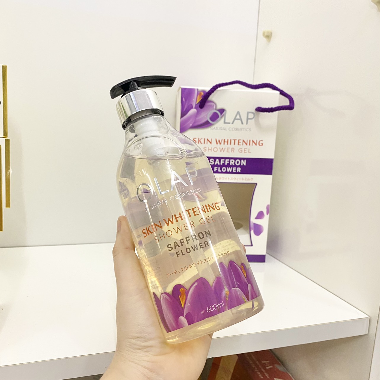 14805-z2940045967627-25e2b4c534de9bd030458003e6bbb5c3-12.jpg Sữa Tắm Trắng Da Olap French Màu Tím 600ml - 8938519955936