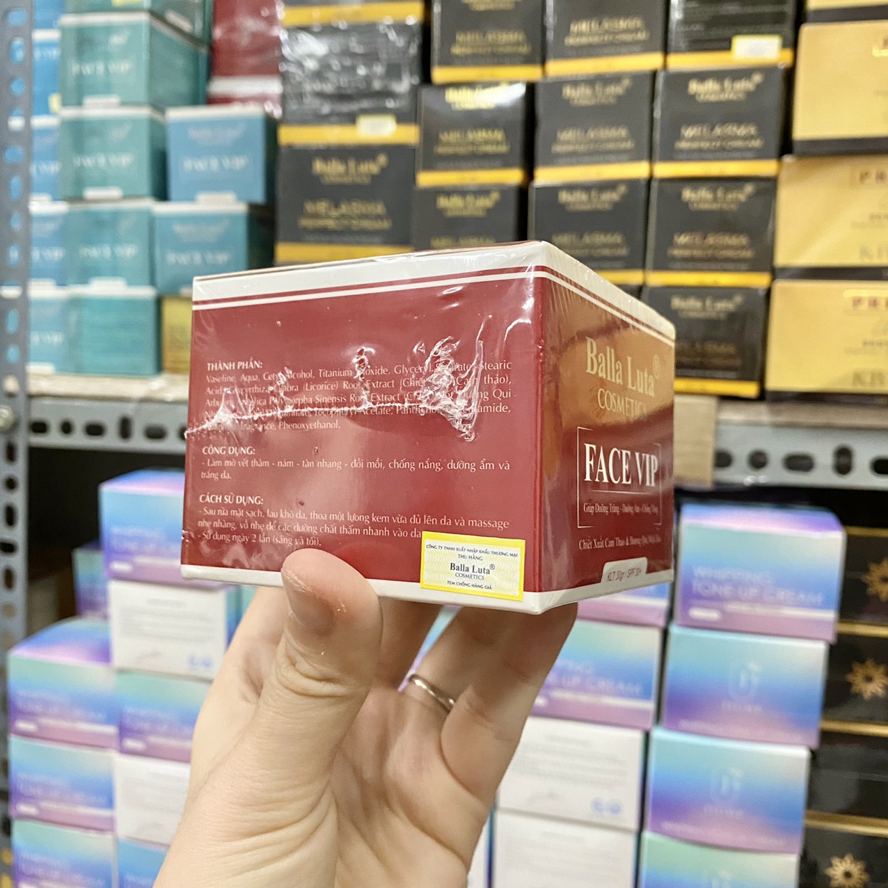 15502-z2828196497446-ecfad5f0802243f8d21af799109c0efd-8.jpg Kem Face VIP Đỏ Giảm Thâm Nám Căng Bóng Da Balla Luta - 8936144070147
