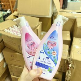 Combo 2 Chai Sữa Tắm Sạch Khuẩn Charme Family Care - 8936194691590