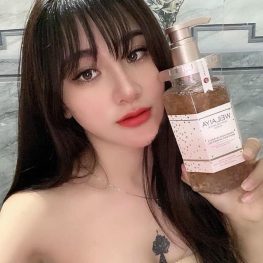 Sữa Tắm Trắng Da Cánh Hoa Hồng Weilaiya Damask Chính Hãng - 6971025880783