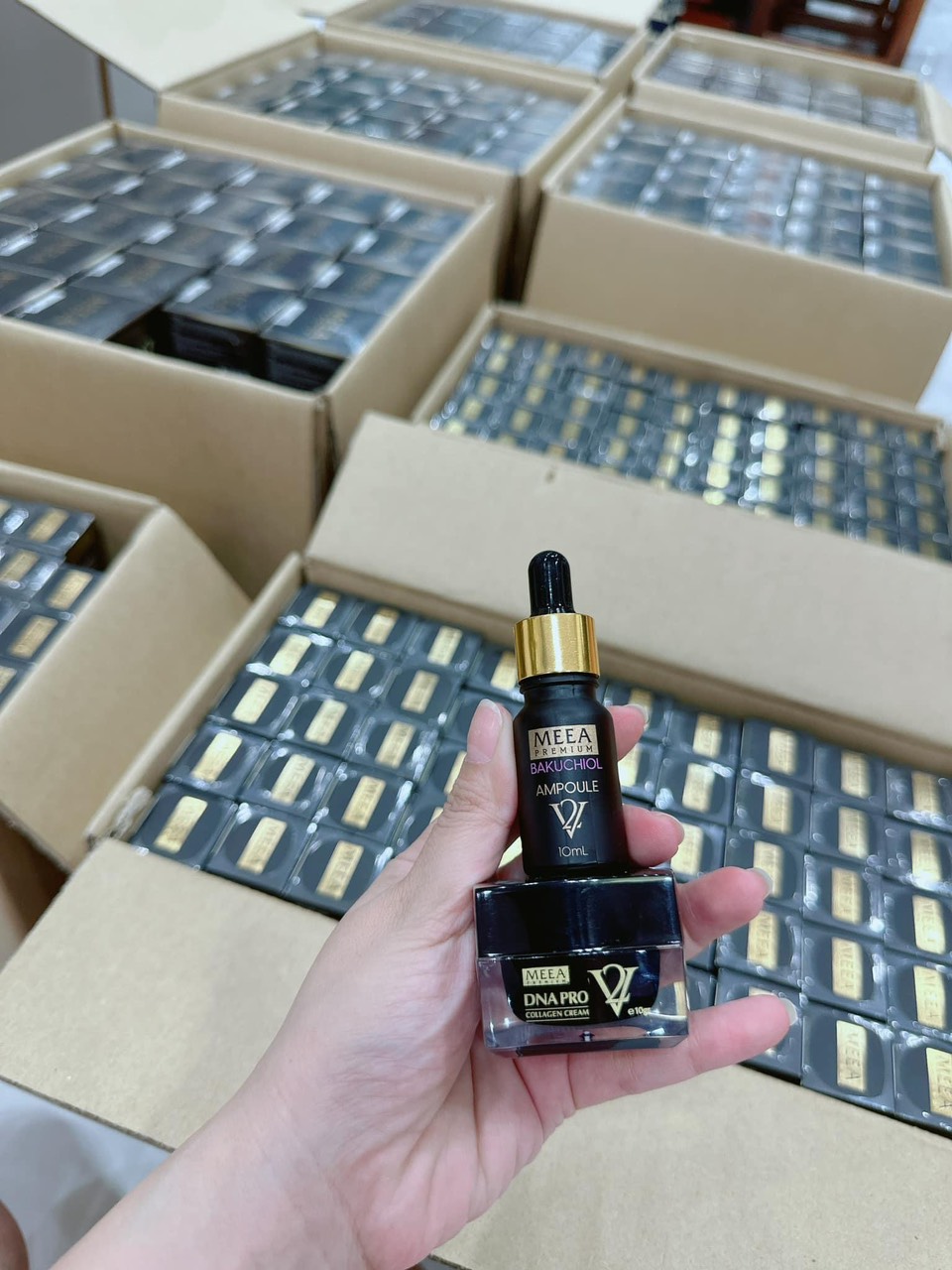 18832-z4181751763473-6ce4c030ad4dc20fb3ed2707fc4f9c2d-6.jpg Kem Face DNA Pro Cá Hồi Collagen Cream V2 Meea Origin Mini 10g - 8938534672146