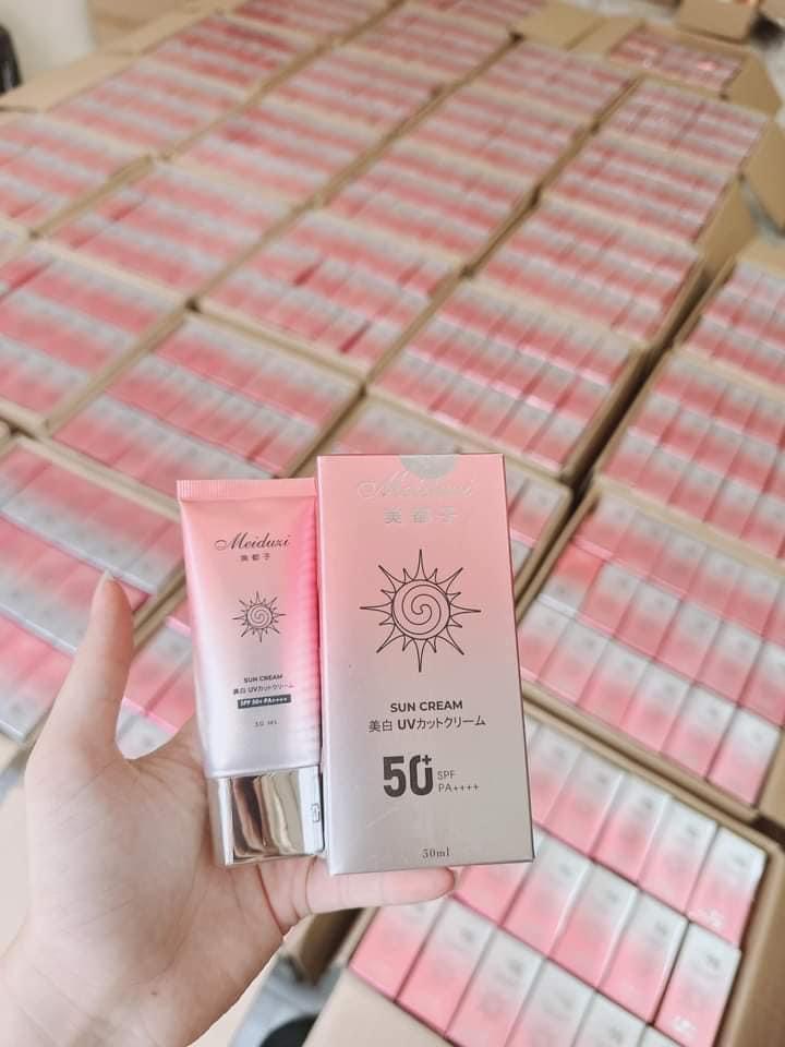 18866-z4192026557242-f5c3c5619dd57a541cdd6984e47af2cc-5.jpg Kem Chống Nắng Meiduzi Dạng Sữa Nâng Tone - CNMEDUZI