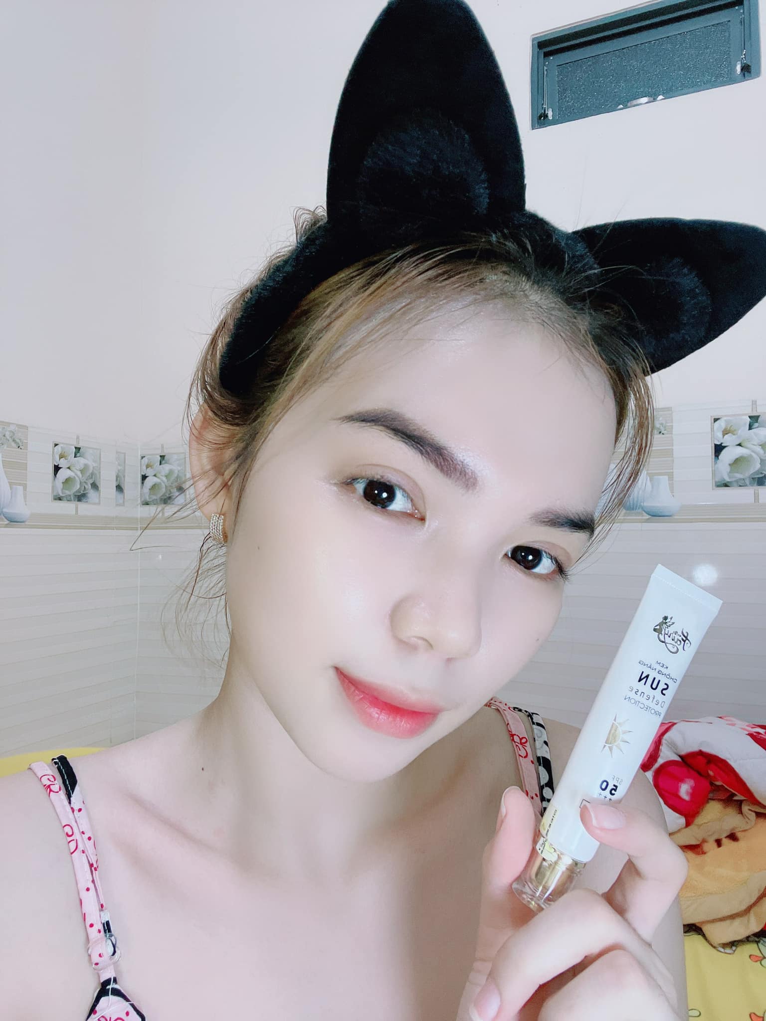 18942-337519247-940735150450266-6773157391938277003-n-1.jpg Kem Chống Nắng Fairy Cosmetics Size Mini Sun Defense Protection - 8936115875580