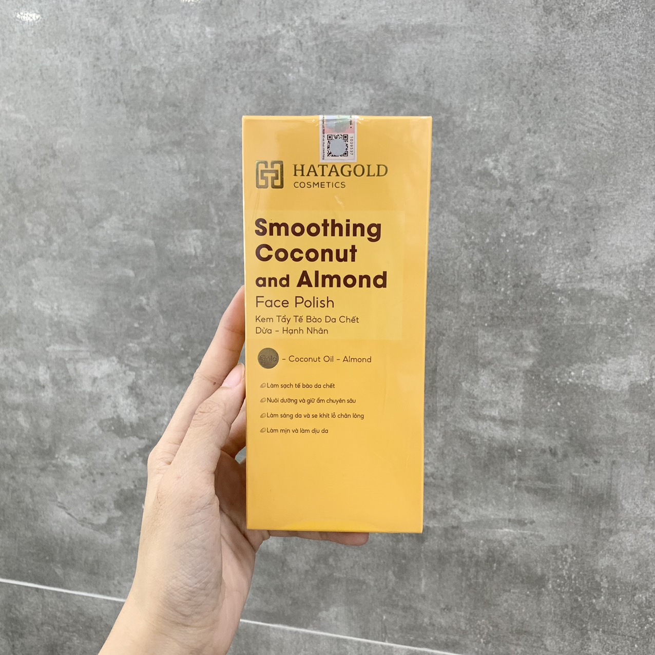 19909-z4436988213666-ecd59fed91ec4221f983dbd49f2b2565-1-2.jpg Kem Tẩy Da Chết Dừa Hạnh Nhân Hatagold Cosmetics - 8936214120079