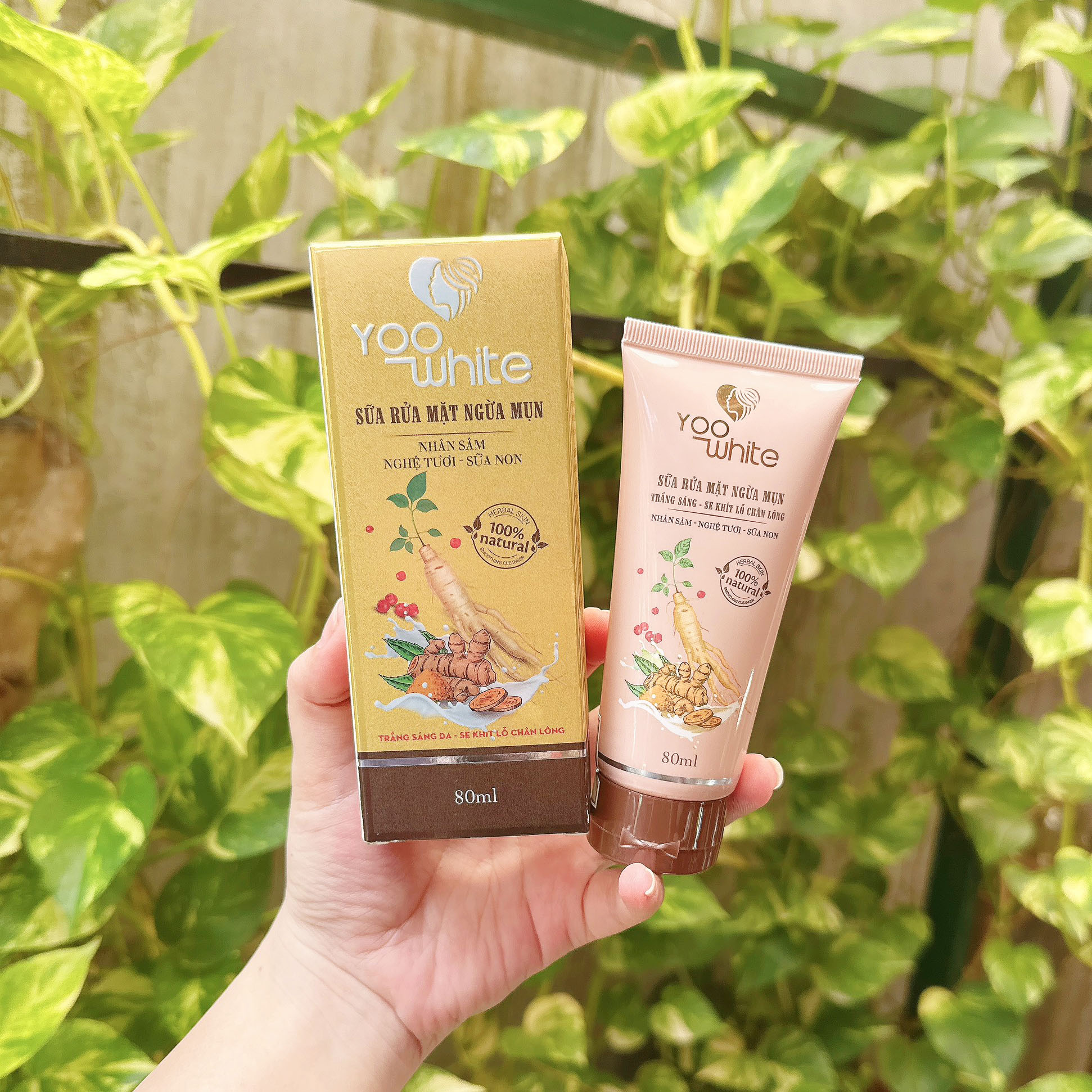 19967-z4442872904466-0de17a96b2fc012a2af6dcb839def8bc-2.jpg Sữa Rửa Mặt Yoo White - SRMYW