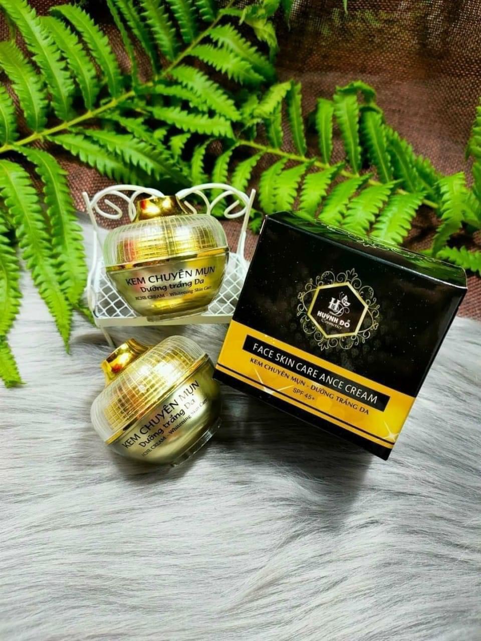 20257-z4504308013047-531c268cfbad031eea38e5c447fdf0d7-2.jpg Kem Face Chuyên Mụn Trắng Da Huỳnh Đỗ - 8938523197117