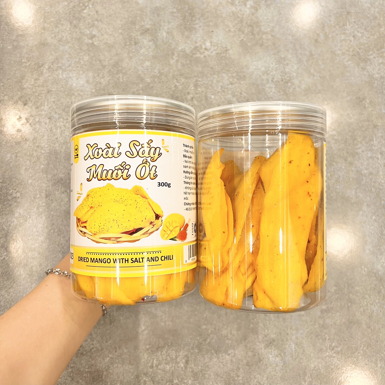 Xoài Sấy Muối Ớt Thơm Ngon 300g