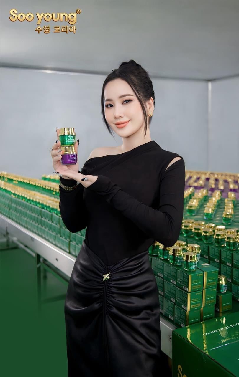 23066-z4909332342782-06de0b3e84fad8de6918592037071b31-6.jpg Combo Face Ngày Lục Tảo Soo Young Mini + Face Đêm Lục Tảo Soo Young Mini (Tặng 1 Serum meso) - CBFACESYMINI