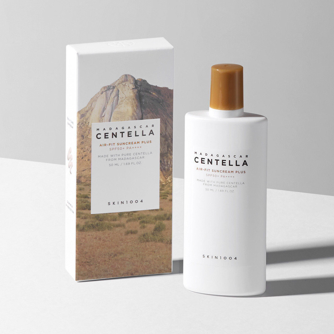23873_z5319248821682-4b88bbd6abfa18b0a502d701723dcac2_20240405105822.jpg Kem Chống Nắng Skin1004 Centella 50ml Cho Da Nhạy Cảm - KCNCENTELLA