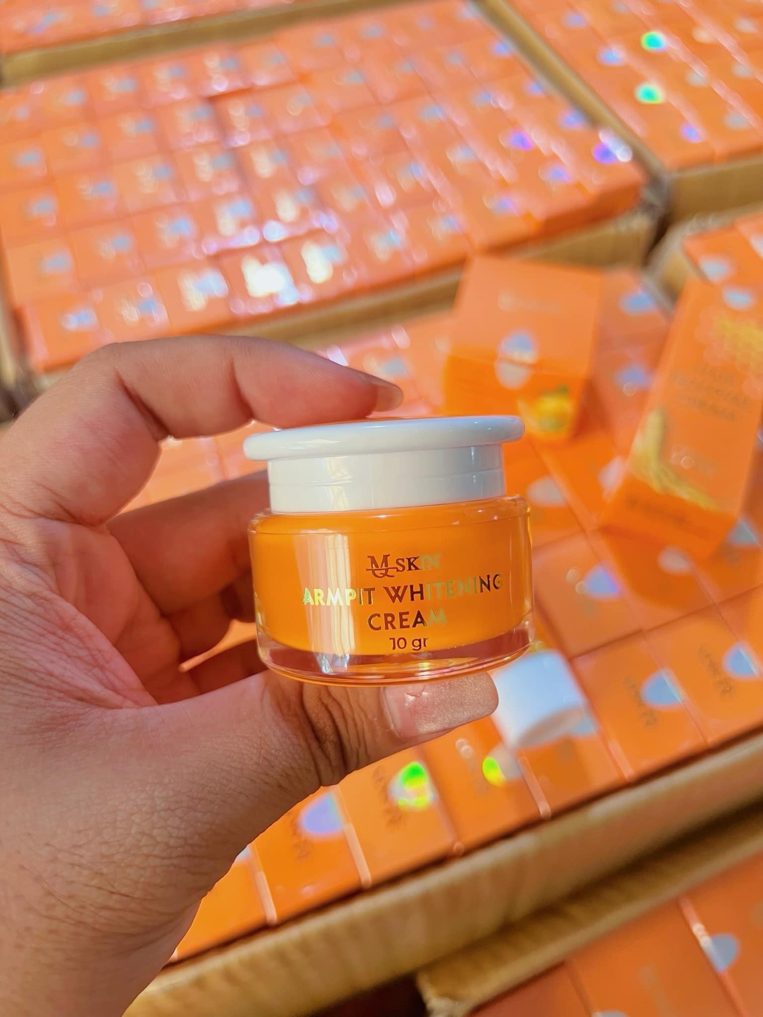 24096_437683320-2154203271606245-1805571839410751998-n_20240420123317-2.jpg Combo Kem Tẩy Lông + Kem Thâm Nách MQ Skin Sâm Chanh Mật - 8936117150241