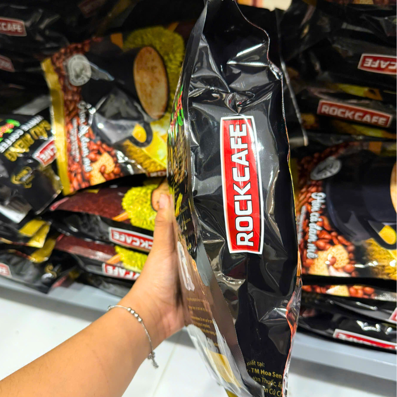 24515_190_20251230184106-1.png Cà Phê Sầu Riêng Durian RockCafe Túi 30 Gói - 8935211600751