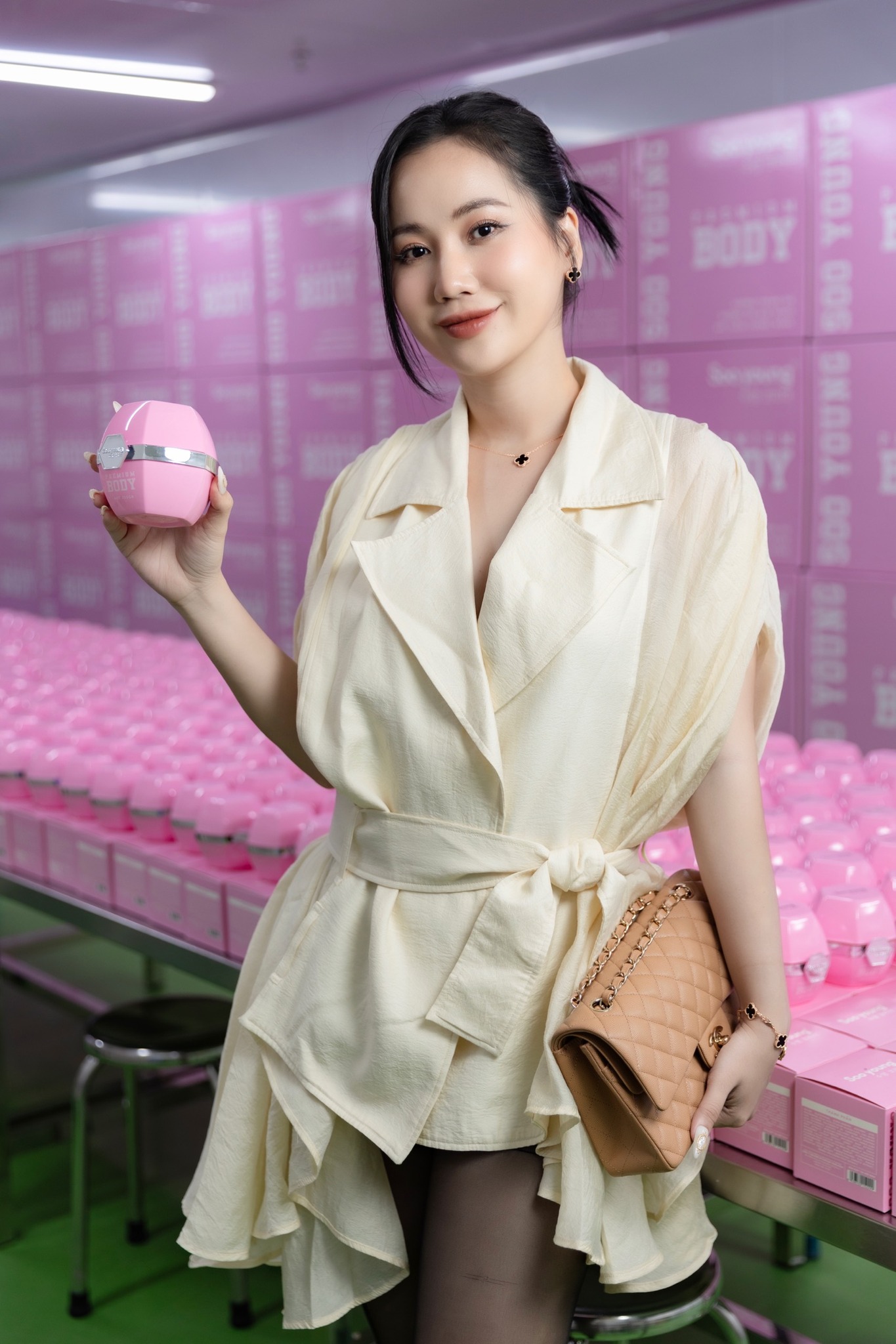 Kem Body Tảo Hồng Soo Young