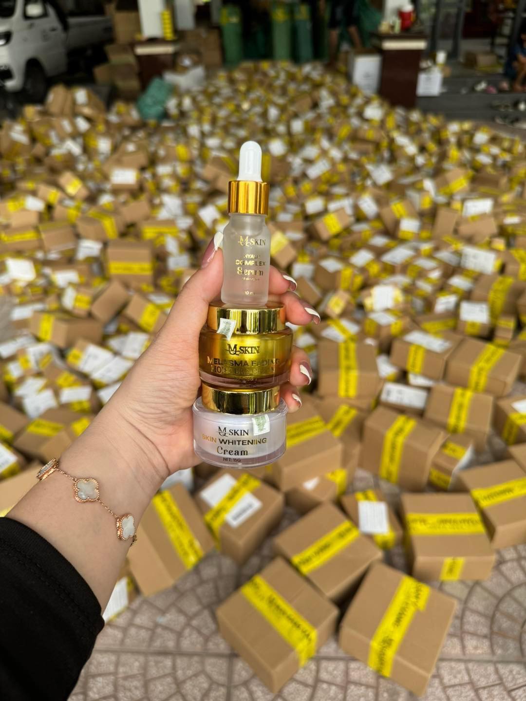 Sỉ combo Kem Face Nhân Sâm Ban Đêm MQ Skin Melasma Fading Moisture Cream + Serum Hyalu Complex