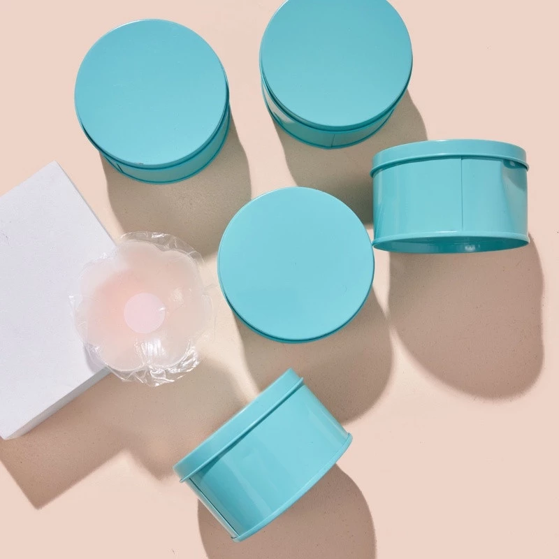 24945_6_20250918181045-1.png Hộp 5 Cặp Miếng Dán Ngực Siêu Dính Tái Sử Dụng Nhiều Lần Hộp 8x8x6.5cm - MDN01