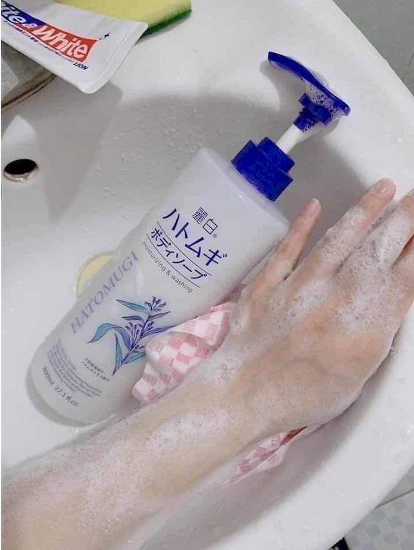 25083_sua-tam-hatomugi-duong-sang-da-800ml-2_20240917123310-1.png Sữa Tắm Ý Dĩ Hatomugi Moisturizing Washing 800ml - 4513574027077