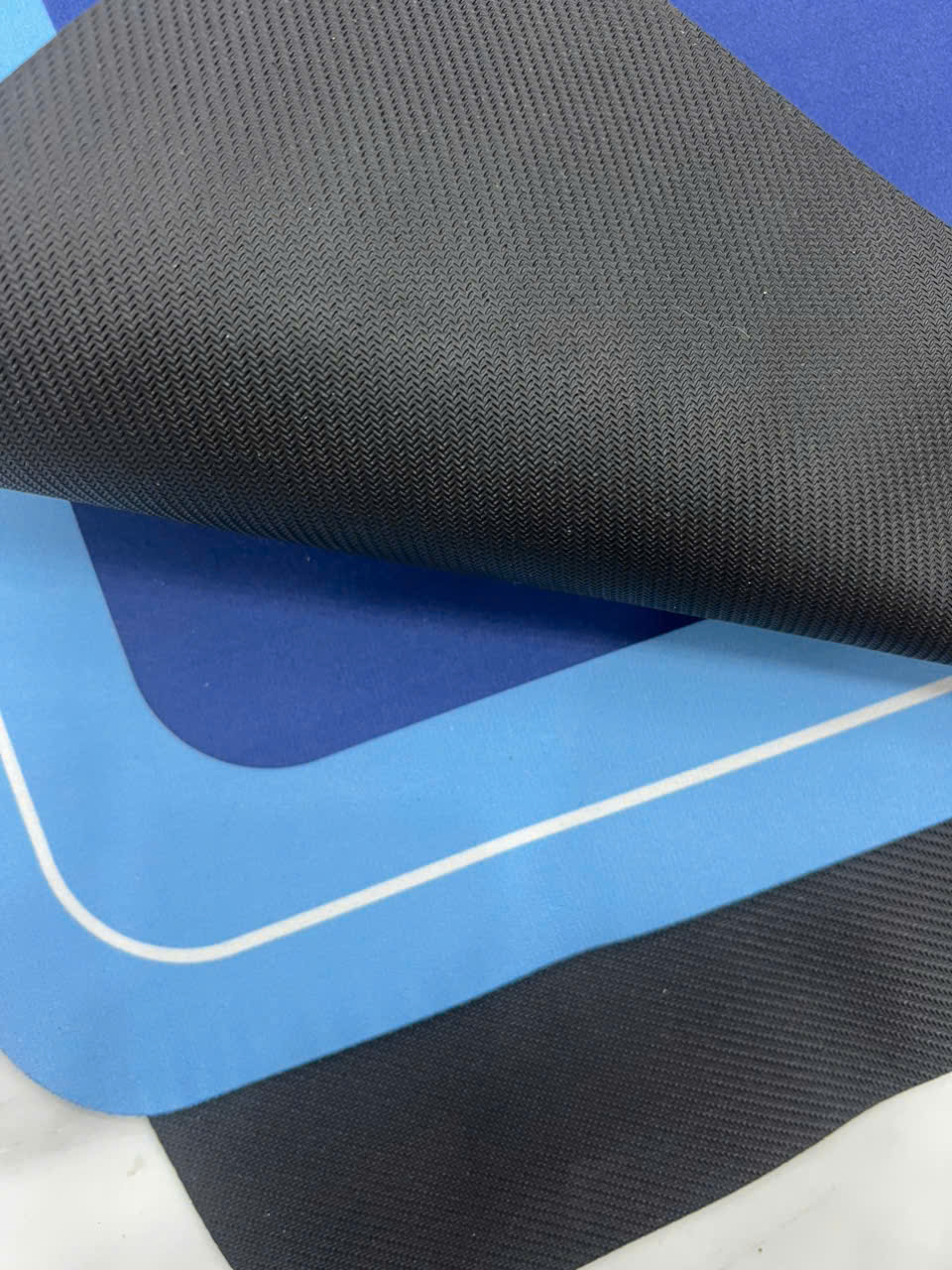 25104_z5843514530532-04ed969ff8ff70f5663a567481d74dea_20240918173331-5.jpg Bộ Thảm Chống Trơn Trượt Nhà Bếp - Thảm Lau Chân - BTB01