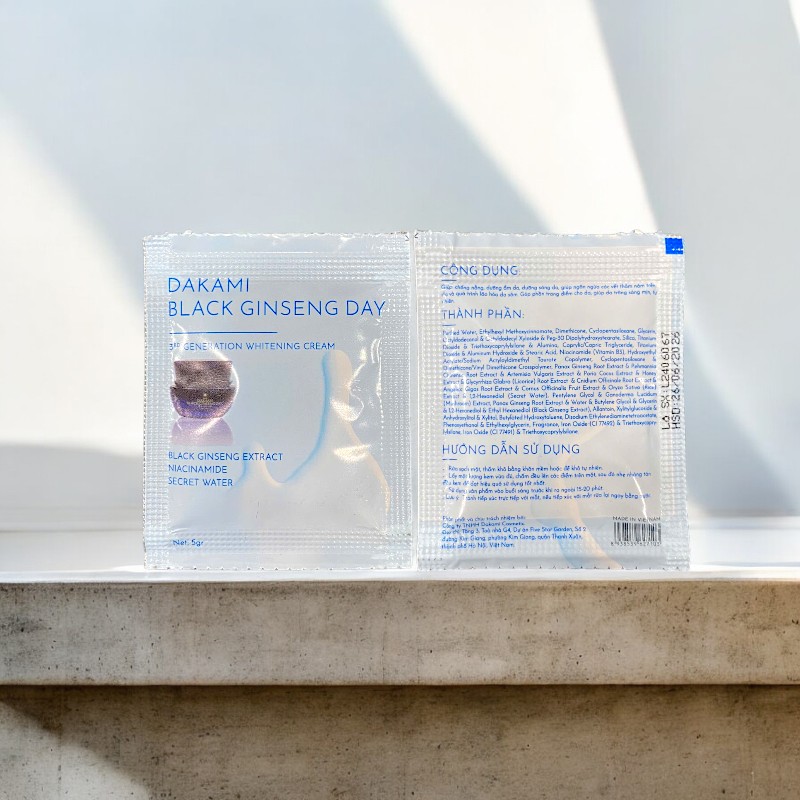 25296_goi-test-dakami-ngay-phu-photoroom-1_20240927103224-1.jpg Mẫu Test Kem Face Nám Nhân Sâm Đen Dakami Black Ginseng Ban Ngày Mini 5gr - MTDMBD02