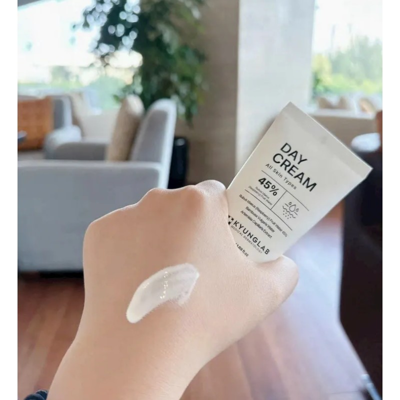 25643_25643-kem-face-ngay-kyunglab-trang-photoroom-5-20241106175853_20241207111433-1.jpg Kem Dưỡng Ban Ngày Kyung Lab Day Cream 50ml - 8809801692870