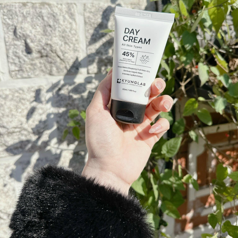 25643_kem-ngay-kyung-lab-phu-photoroom_20241207111433-1.png Kem Dưỡng Ban Ngày Kyung Lab Day Cream 50ml - 8809801692870