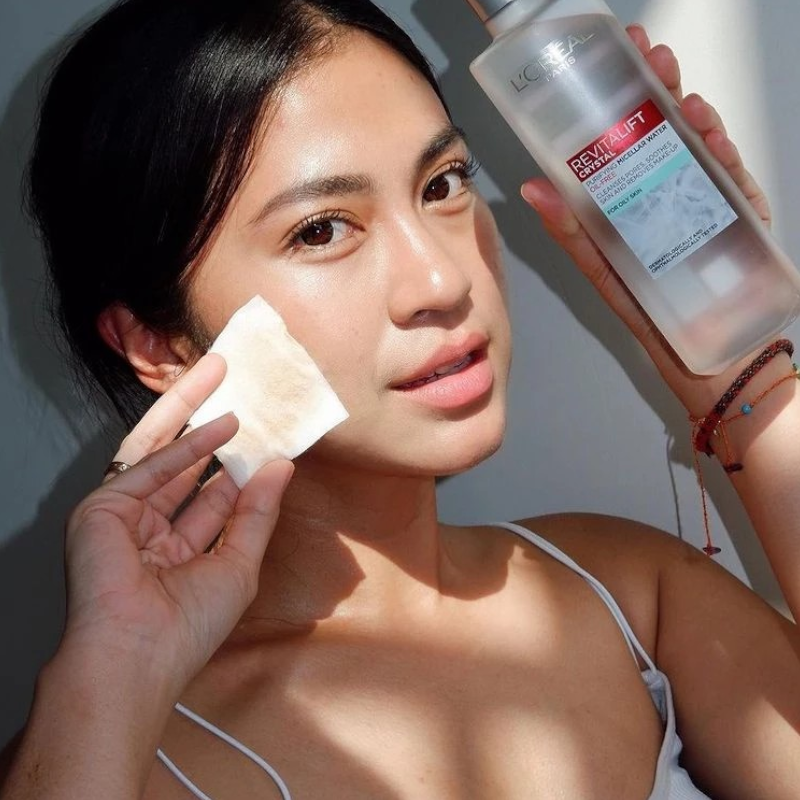 25728_ntt-xam-trang-photoroom-1_20241112152613-2.png Nước Tẩy Trang Loreal Paris Màu Xám Sạch Sâu Kiềm Dầu Revitalift Crystal Micellar Water 400ml - 6923700981476