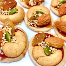 Hộp Bánh Đồng Tiền Ngũ Vị Hạt Hộp Tròn 450G Hộp Tết - BDTNVHHT450