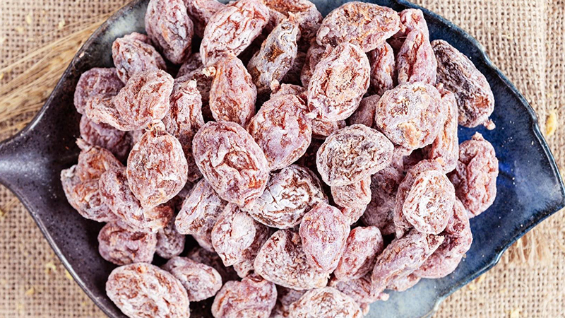 25760_100g-o-mai-xi-muoi-bao-nhieu-calo-an-nhieu-co-beo-khong-202109180104369629_20241114122020-2.jpg Set Hộp Mix Mứt 9 Vị (Đào Hồng, Đào Vàng, Đào Bổ, Kiwi, Mận Cơm, Xí Muội Voi, Nho Vàng, Nho Chile, Vỏ Bưởi Chanh Dây) Ngôi Sao Lớn 700G Hộp Tết - MCVHNSL700