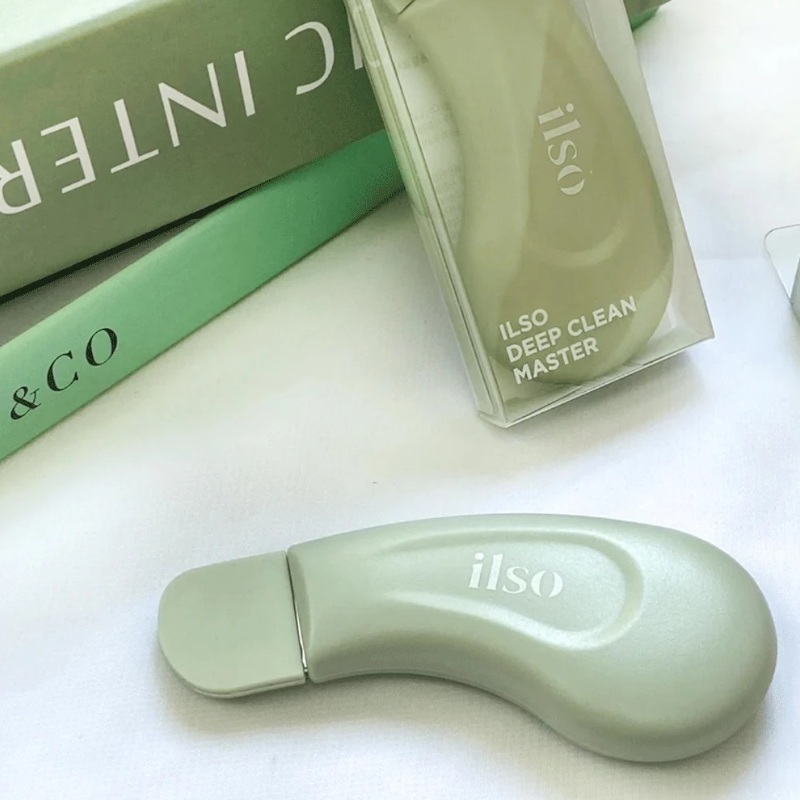 Cây Đẩy Mụn Đầu Đen ILSO Deep Clean Master Hàn Quốc - Thanh Gạt Mụn & Sợi Bã Nhờn