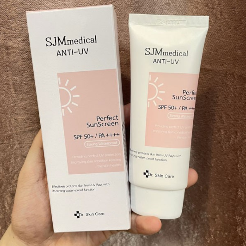 25838_kcn-sjm-phu-photoroom-3_20241129115443-1.png Kem chống nắng SJM Medical Anti UV Perfect SunScreen SPF50+/PA++++ 60ml - 8809297387427