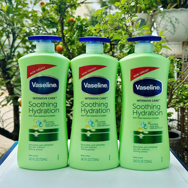 Sỉ sữa Dưỡng Thể Vaseline Intensive Care Soothing Hydration Màu Xanh Lá 725ml - Hàng Xách Tay
