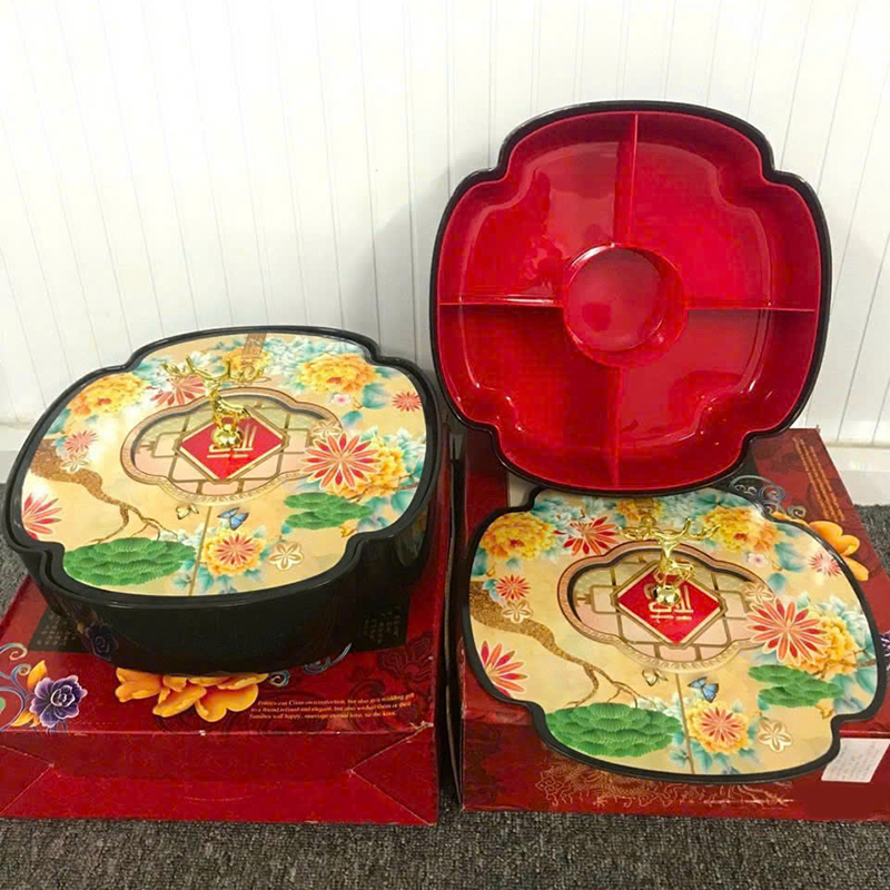 25950_z6219465300119-1211b2809bb5a9a383ee84dd58bf0222_20250115152018-2.jpg Khay Đựng Mứt Bông Hoa 4 Cánh - Khay Đựng Mứt Tết Bánh Kẹo Họa Tiết 3D - KDMBH4C