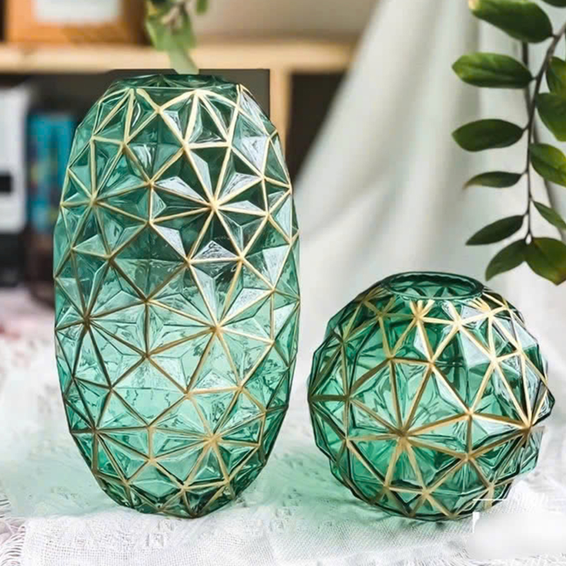 25953_z6219535837708-9802c17d71ccccec5763e78fe27667f9_20250115163610-3.jpg Bình Hoa Thủy Tinh - Lọ Hoa Viền Vàng Sang Trọng 35x8cm - LHTT02