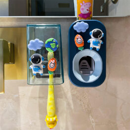 Bộ Nhả Kem Đánh Răng Treo Tường Cao Cấp Kêm Cốc - Dành Cho Bé - BNKDRTT02
