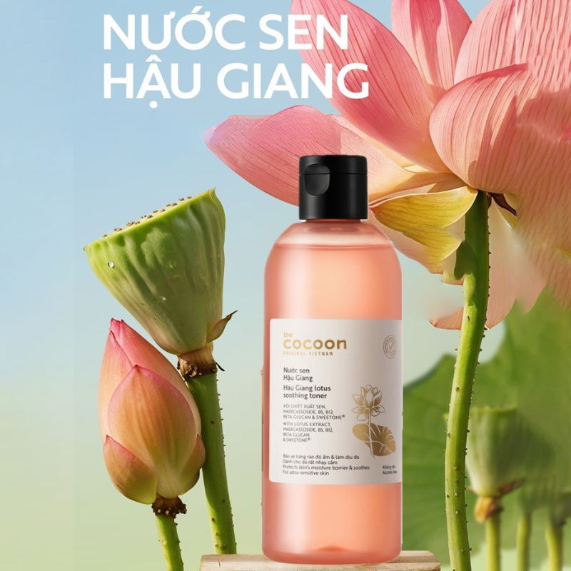 Nước Sen Hậu Giang Toner Cocoon 310ml Dành Cho Da Nhạy Cảm - Hỗ Trợ Cấp Ẩm Phục Hồi Da