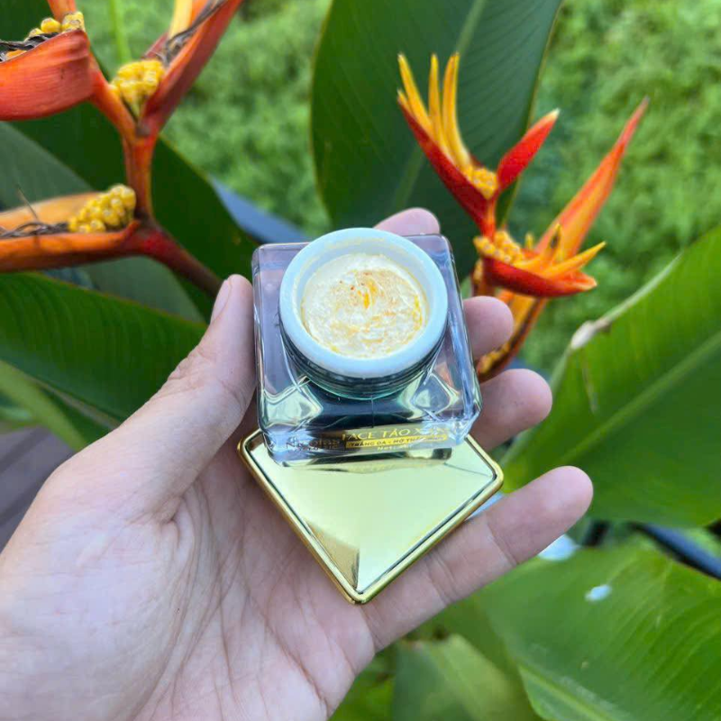 Sỉ combo Tái Sinh Nicolas - Serum Peeling 30ml & Kem Face Men Tảo Xanh Collagen 5g