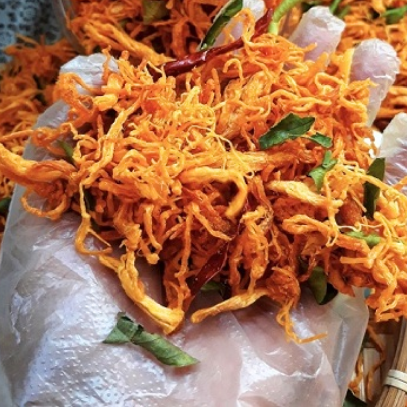 26826_23_20251007165633-2.png Khô Gà Lá Chanh 300g Thơm Ngon Túi Zip - 8936208932961