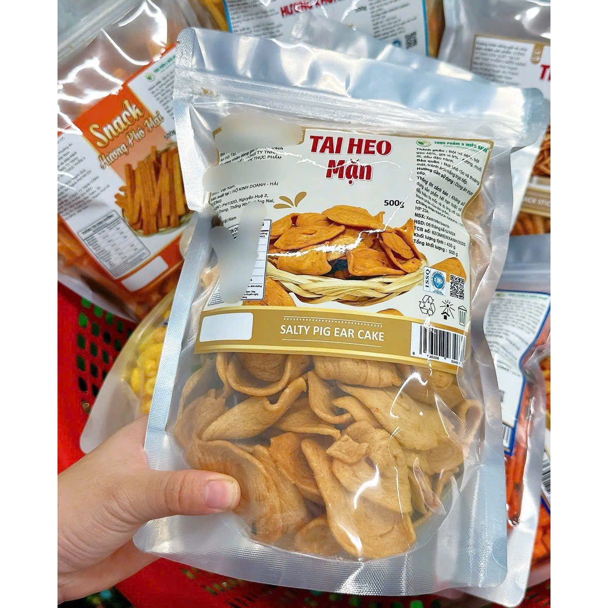 26830_z7202120810518-9921371bfb99ccbcd9eff24763350f52_20251110164451-2.png Tai Heo Mặn 500g Giòn Ngon Túi Zip - 8936208934637