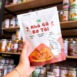 Khô Gà Bơ Tỏi Thương Hiệu Yolo Thơm Ngon Gói 100g - KGBTYG100G