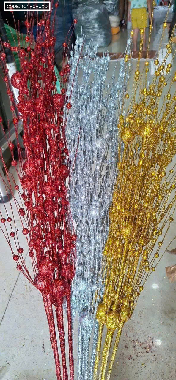 1 CÀNH CHÂU XOÈ KIM TUYẾN