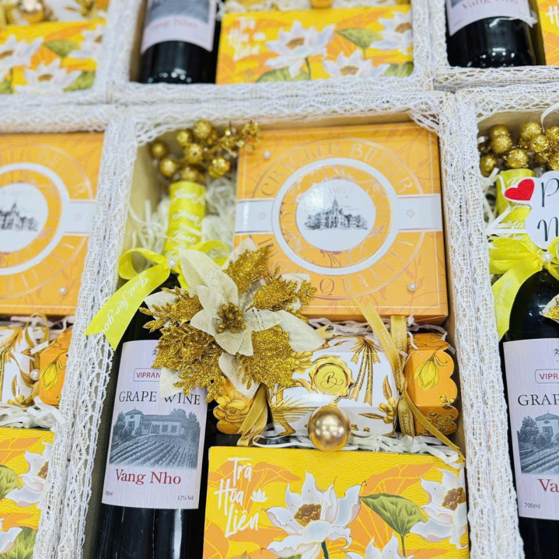 27477_115_20251128111417.png Hộp Quà Tết Chữ Nhật Rượu Vang Nho - Quà Tặng Tết - Quà Trang Trí Tết - QTTT23