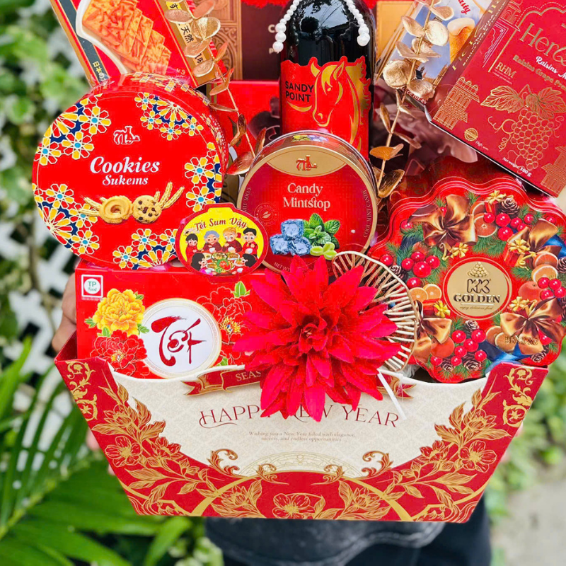 27493_176_20251129122358.png Hộp Quà Tết Sang Trọng – Set Quà Tết Cao Cấp – Quà Tặng Tết Ý Nghĩa - Quà Trang Trí Tết - QTTT39