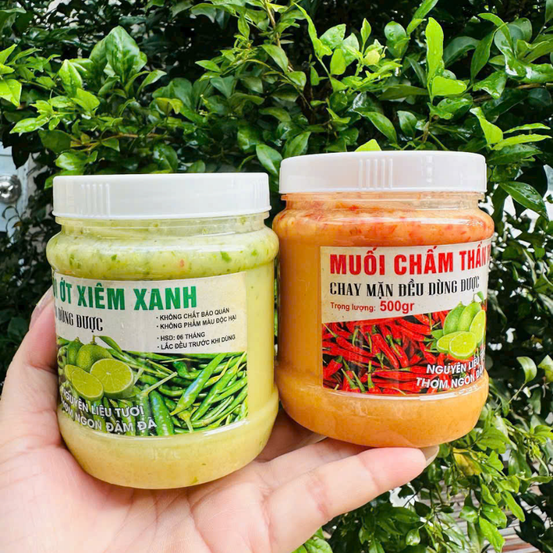 Muối Chấm Thơm Ngon 500g - Muối Chấm Thần Thánh Đỏ Chai Mặn Đều Dùng Được