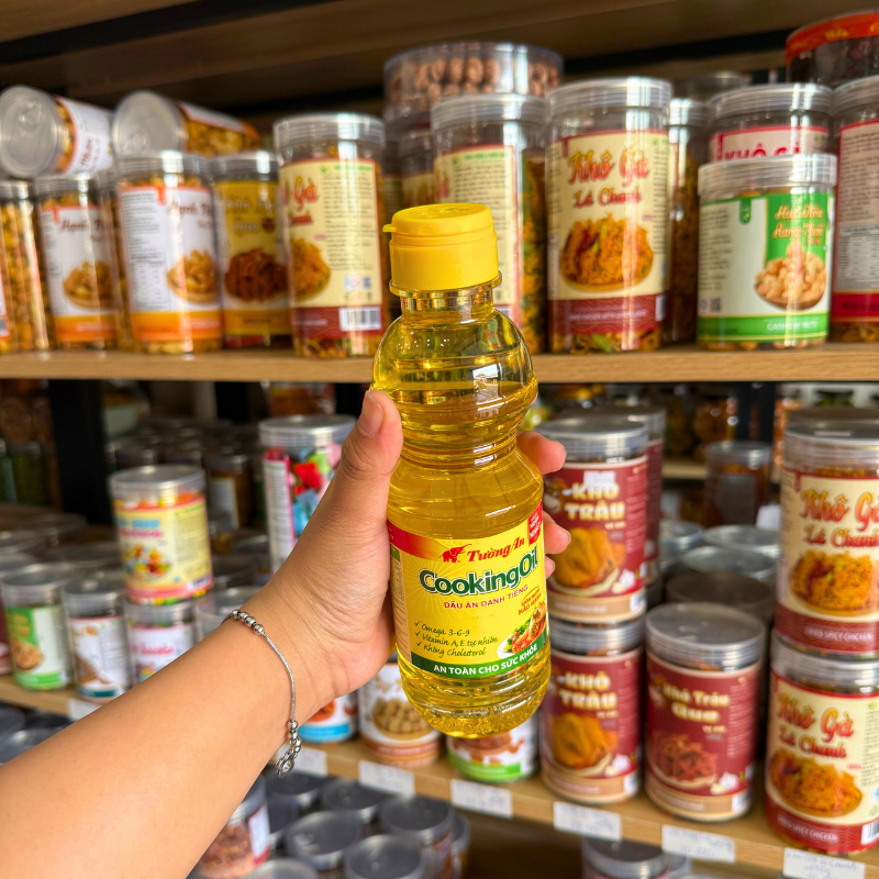 1 Chai Dầu Ăn Thực Vật Tường An Cooking Oil 400ml