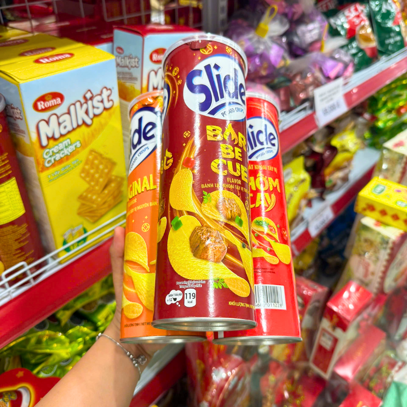 Bánh Snack Khoai Tây Lát Slide Thơm Cay - Bánh Slide Khoai Tây Màu Đỏ 145Gr (Hộp To)