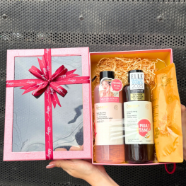 Set Quà Tặng Nước Tẩy Trang Sen Hậu Giang 500ml & Nước Tẩy Trang Bí Đao Cocoon 500ml & Tẩy Tế Bào Chết Body Đường Thốt Nốt An Giang 200ml - SETCOCOON