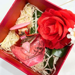 Set Hộp Quà Tặng Nước Hoa Nữ Good Charme Venus 50ml - Hộp Hoa Rơm Nhiều Màu - SETQUACHARME31